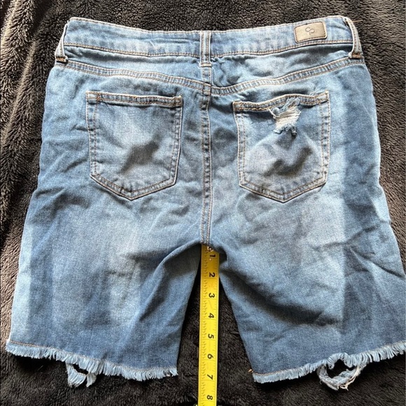 Celebrity Pink bermuda shorts size 5/27 - Picture 2 of 4